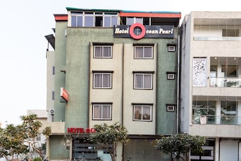 Ocean Pearl Bhopal,Narmadapuram Road,2 star