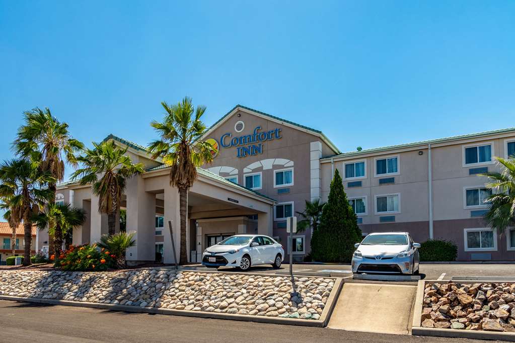 comfort inn tucson central