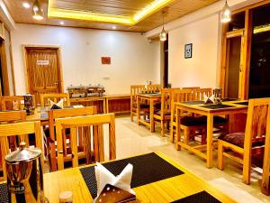 manali outdoor retreat by sheosante