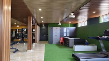 shiva palace by golden leaf hotels