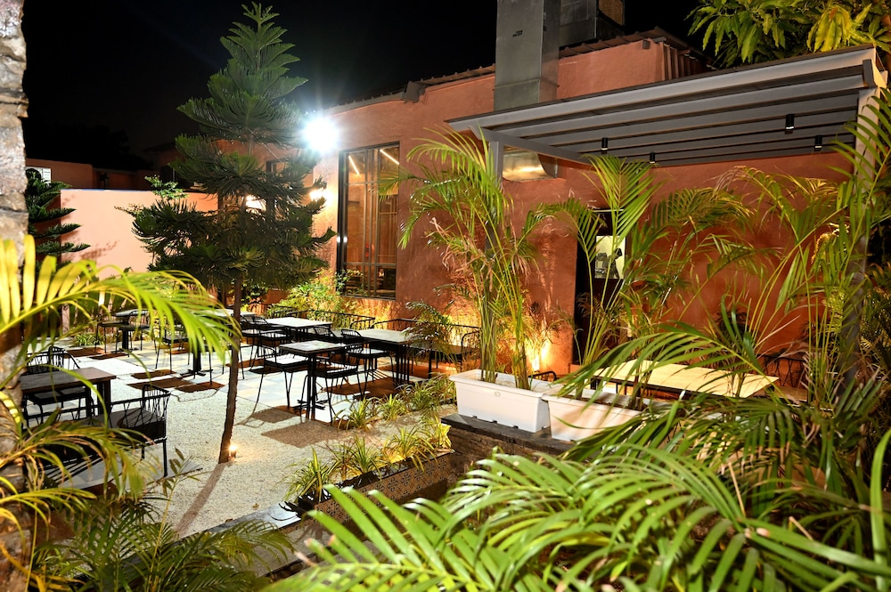 hotel navtara jaipur