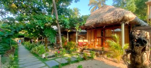 the coast beach resort
