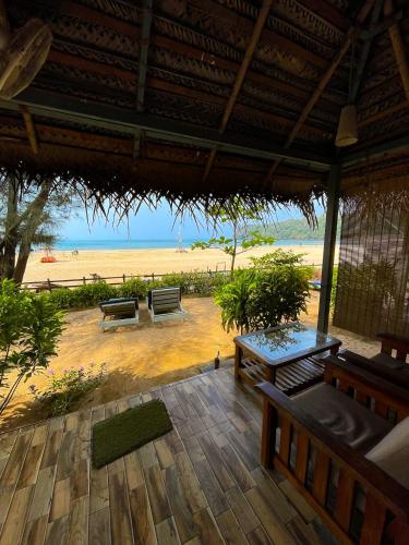 the coast beach resort