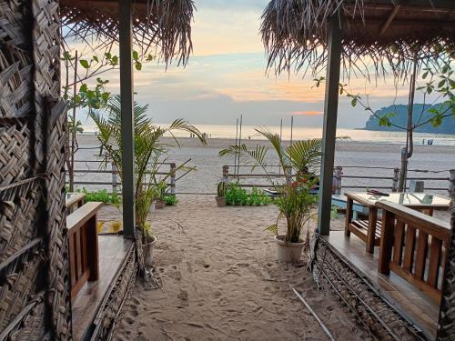 the coast beach resort