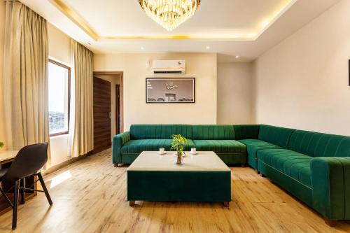 Playotel Inn, Chandigarh,Chandigarh Rd,3 star