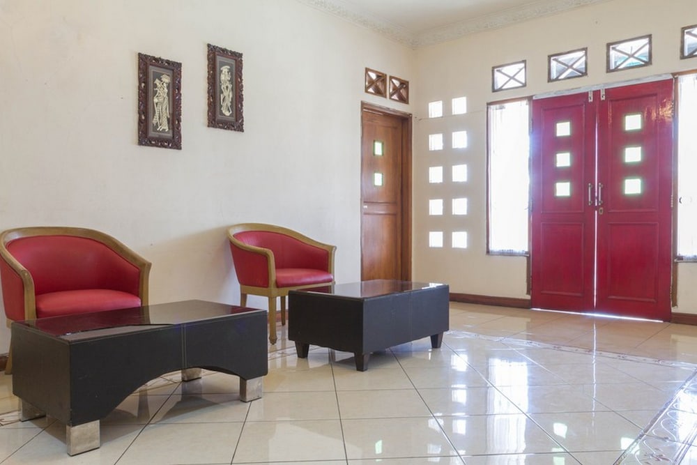 reddoorz plus otista garut