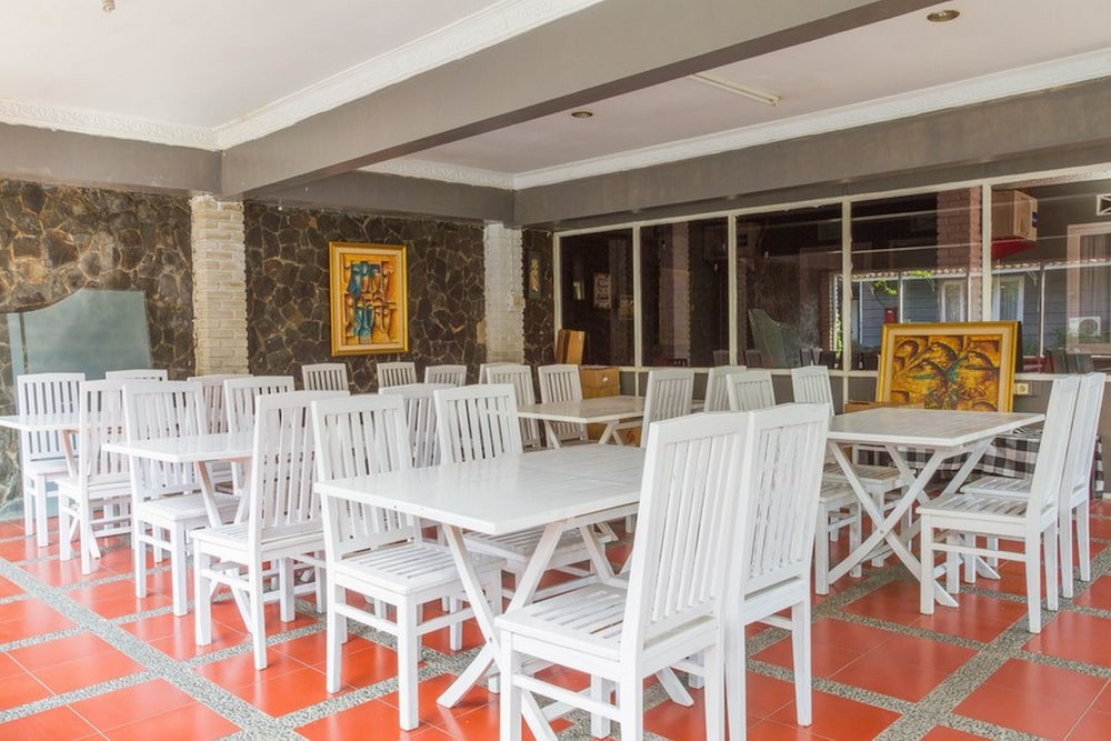 reddoorz plus otista garut