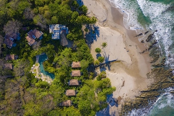 hotel nantipa a tico beach experience