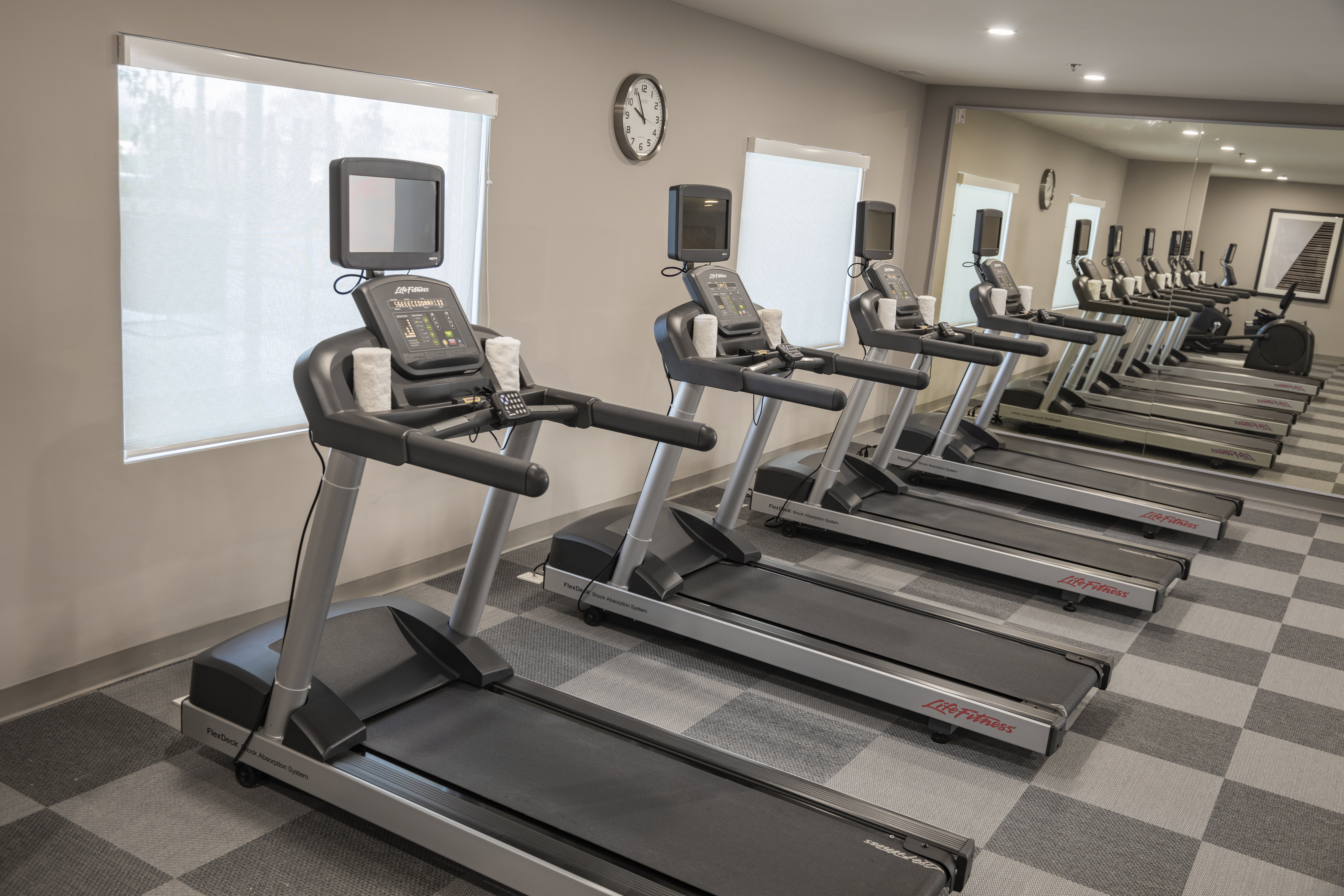 holiday inn and suites aguascalientes an ihg hotel