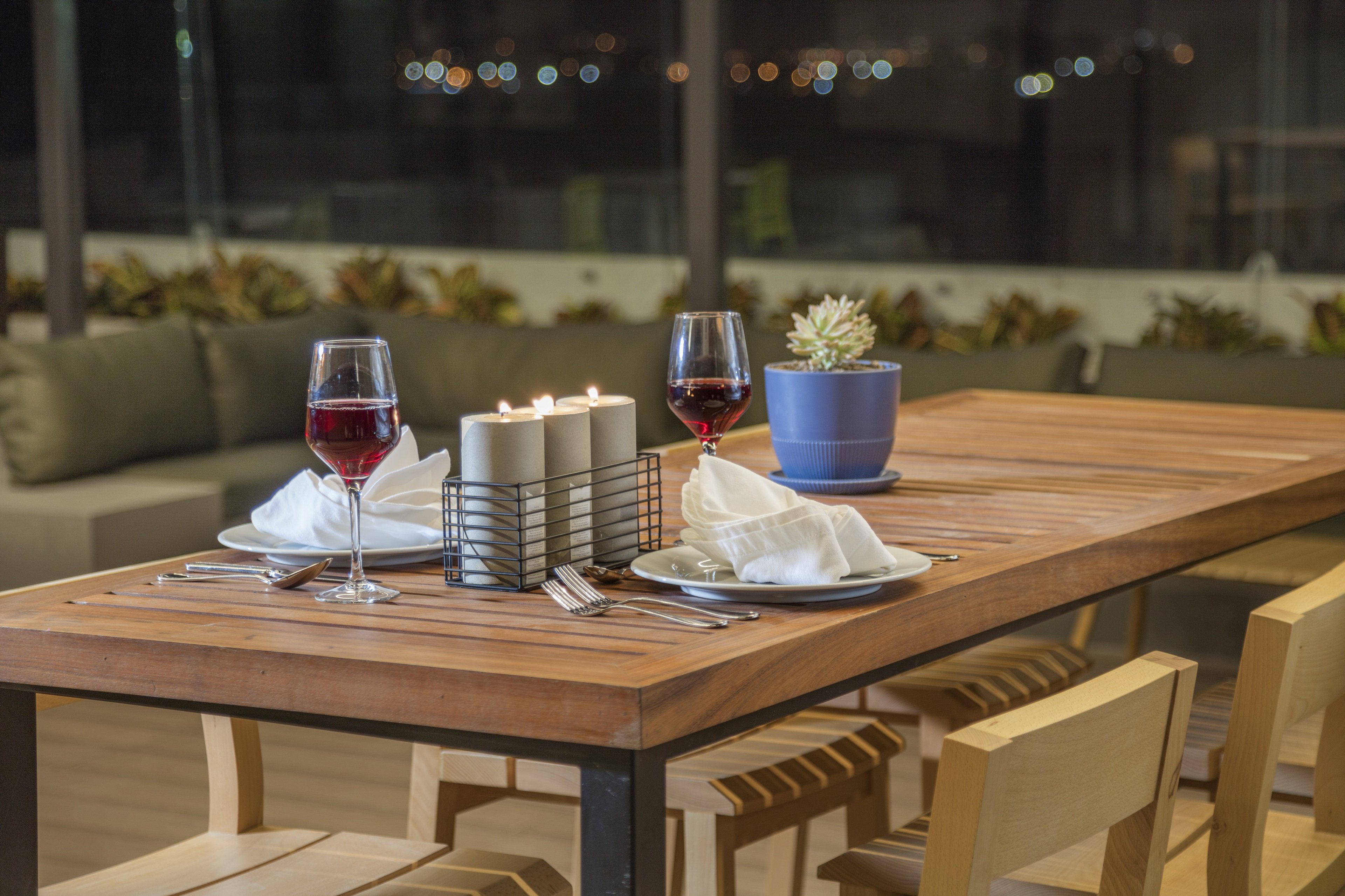 holiday inn and suites aguascalientes an ihg hotel