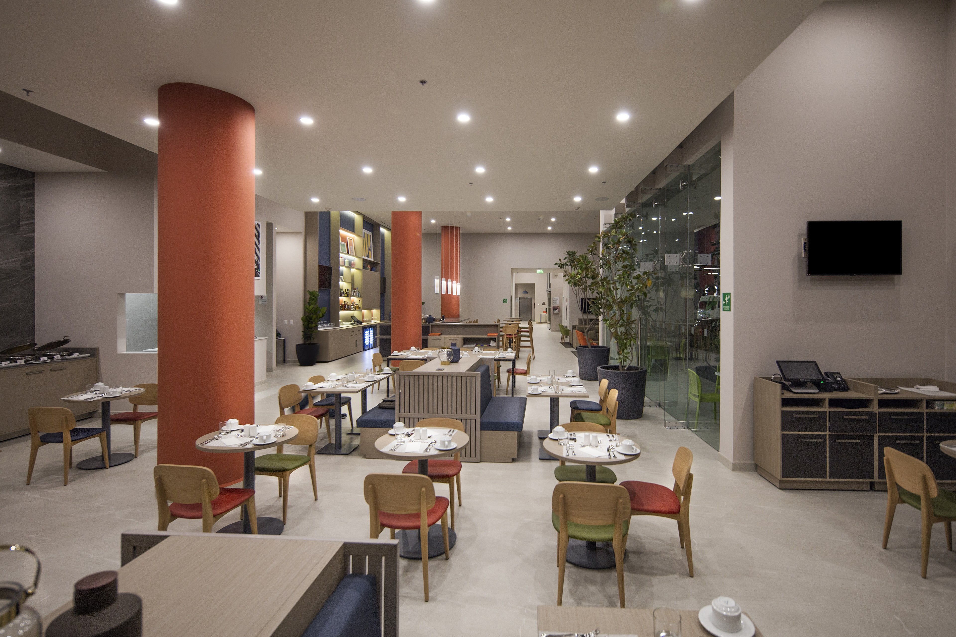 holiday inn and suites aguascalientes an ihg hotel