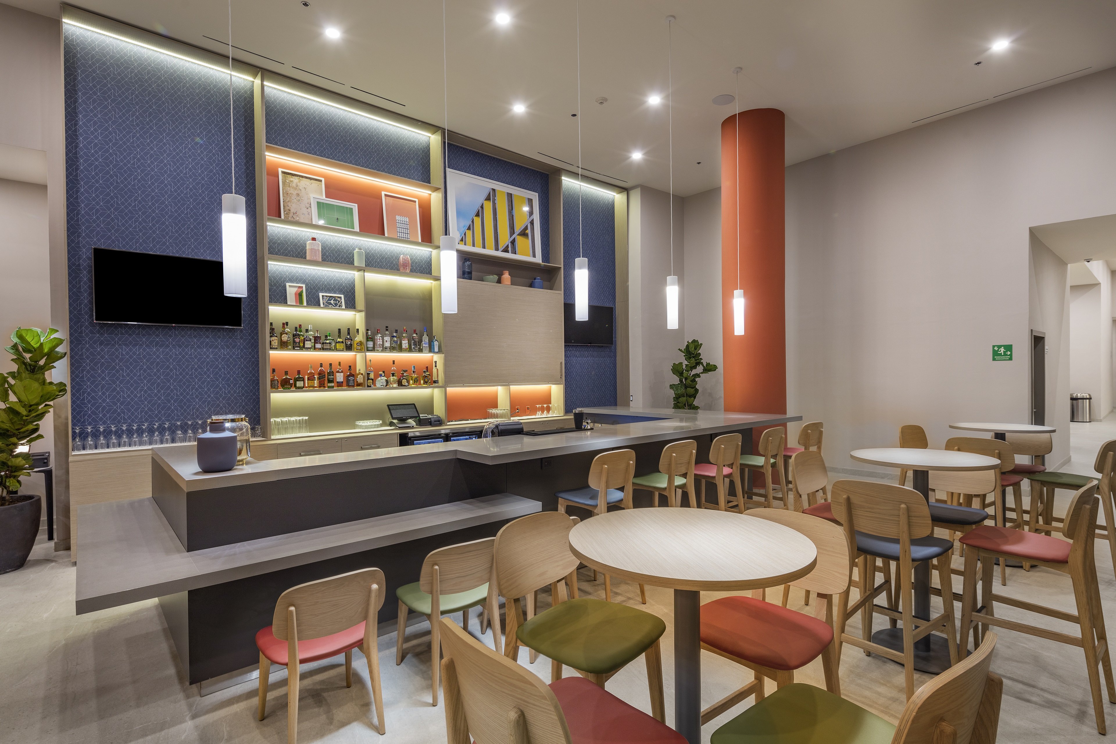 holiday inn and suites aguascalientes an ihg hotel