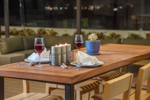 holiday inn and suites aguascalientes an ihg hotel