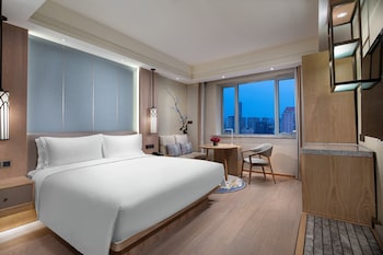 crowne plaza shanghai nanjing road by ihg