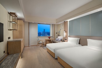 crowne plaza shanghai nanjing road by ihg