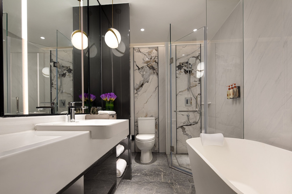 crowne plaza shanghai nanjing road by ihg