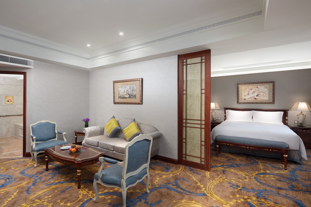 crowne plaza shanghai nanjing road by ihg