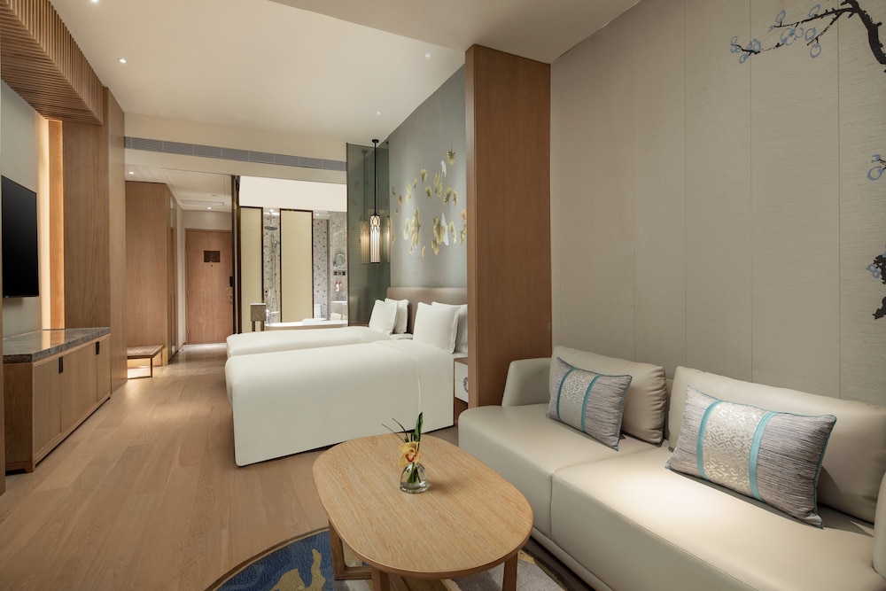 crowne plaza shanghai nanjing road by ihg
