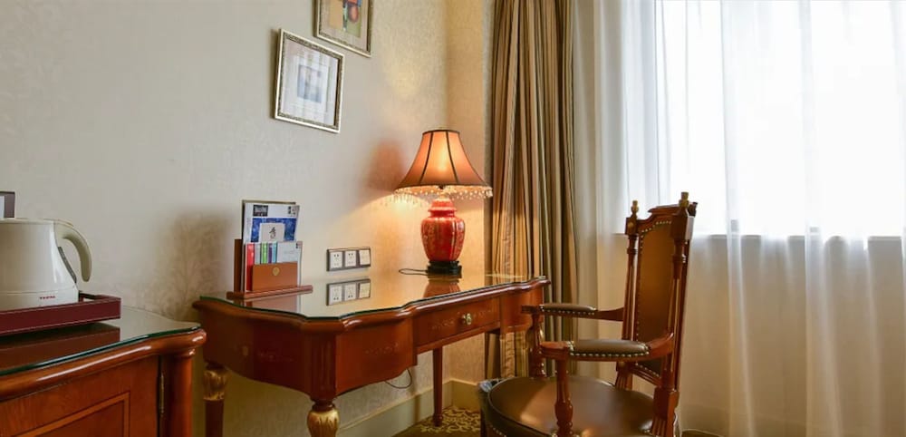crowne plaza shanghai nanjing road by ihg