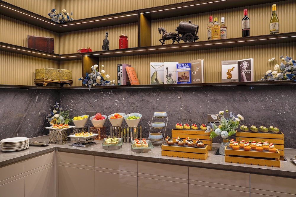 crowne plaza shanghai nanjing road by ihg
