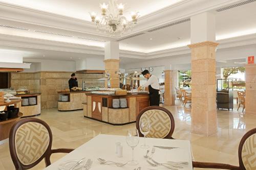 cm mallorca palace only adults