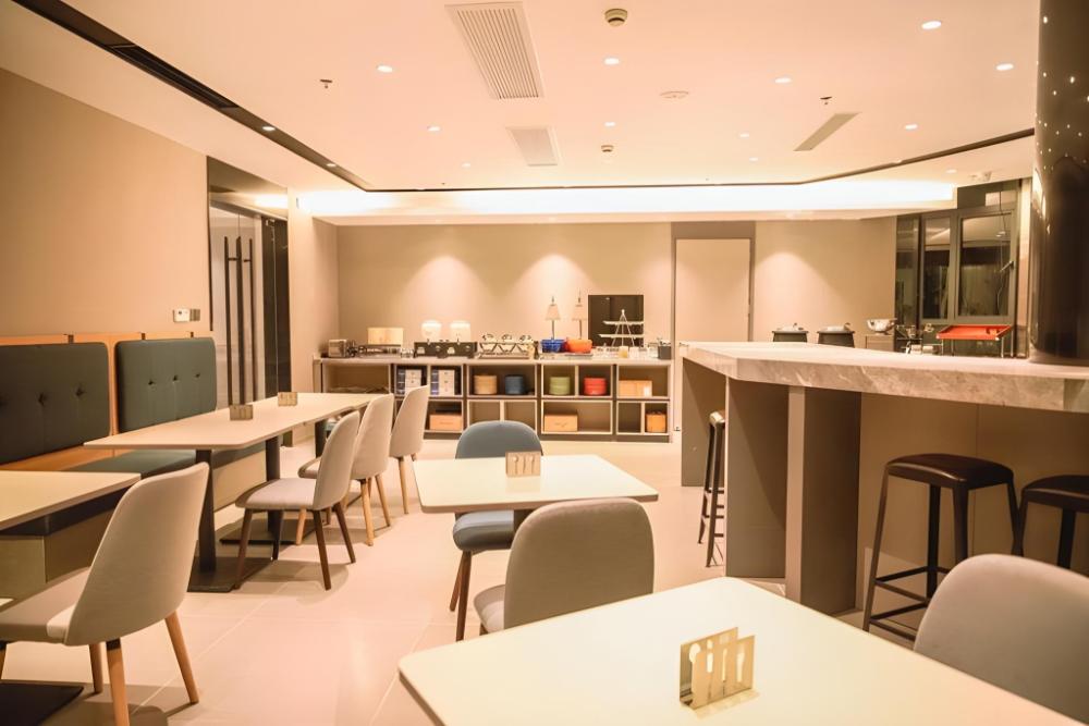 home inn selected hotel shanghai pudong lujiazui oriental pearl store