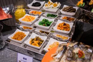 home inn selected hotel shanghai pudong lujiazui oriental pearl store