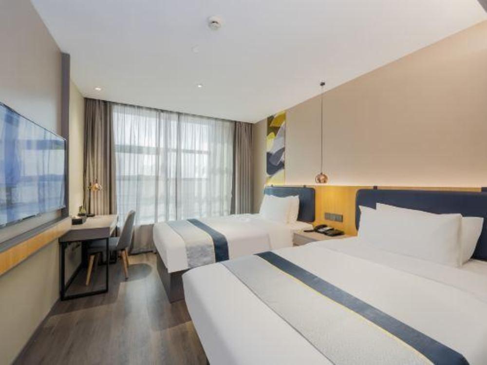 home inn selected hotel shanghai pudong lujiazui oriental pearl store