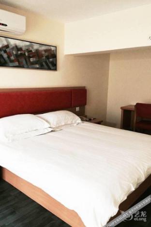 home inn selected hotel shanghai pudong lujiazui oriental pearl store