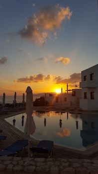amazones village suites