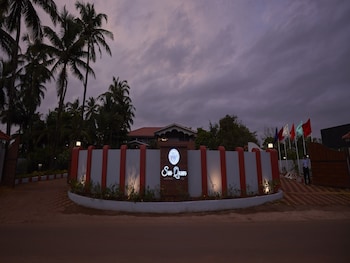 sea queen beach resort and spa