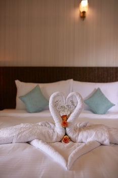 sea queen beach resort and spa