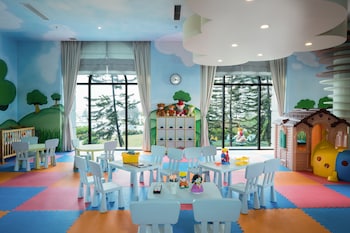 vinpearl resort and spa ha long