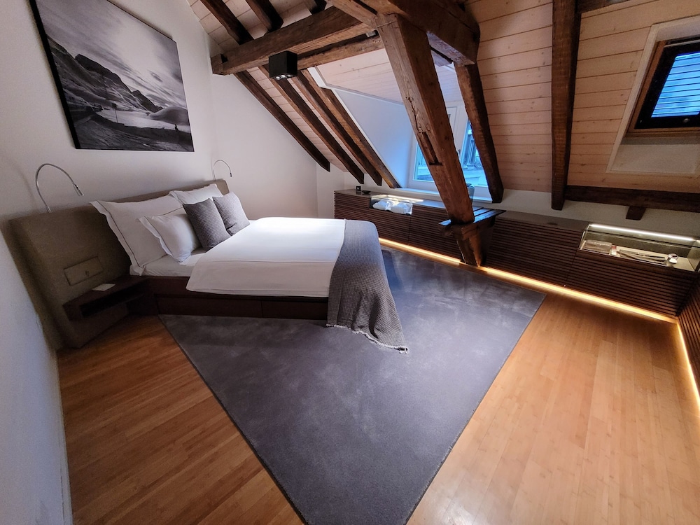 le bijou lintheschergasse 23 zurich hb