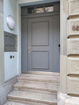 le bijou lintheschergasse 23 zurich hb