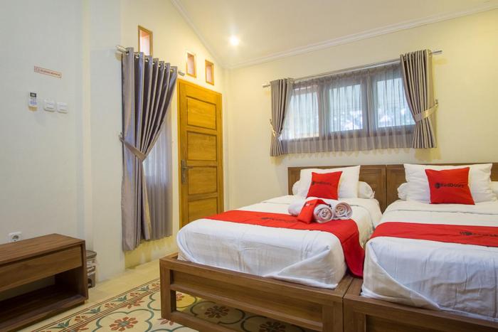 reddoorz letjend s parman pacitan