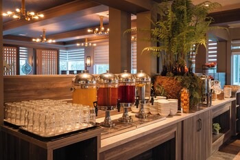 the gleneagle hotel