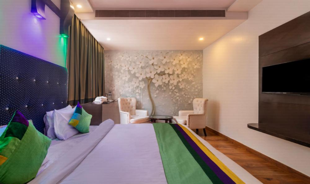 treebo trend royal empire