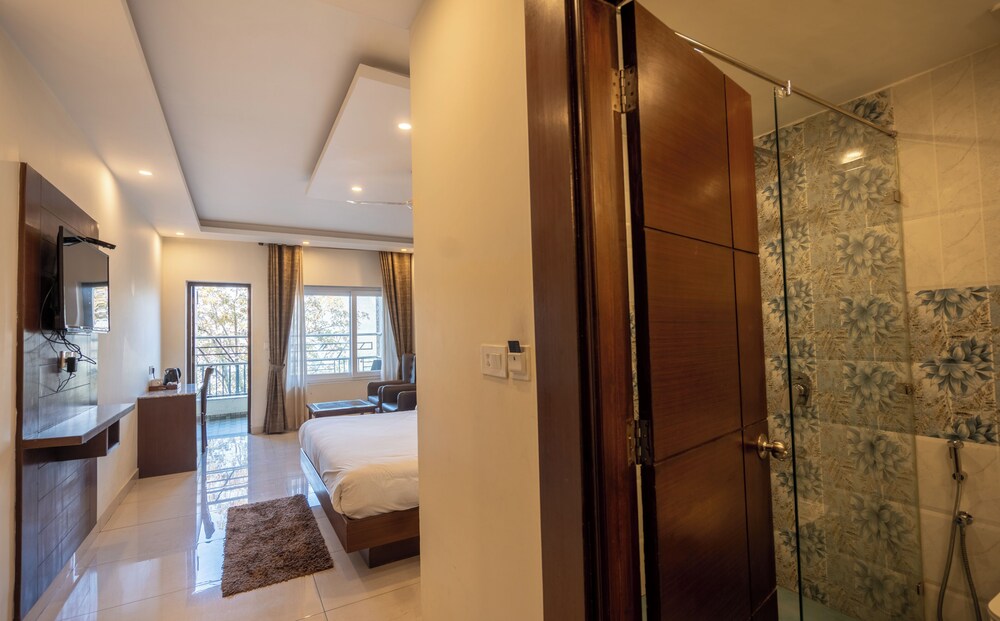 trideus mountain valley resort mussoorie