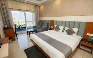 trideus mountain valley resort mussoorie