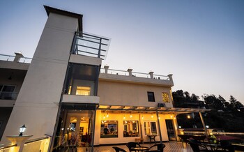 trideus mountain valley resort mussoorie