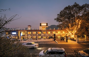 trideus mountain valley resort mussoorie