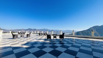 trideus mountain valley resort mussoorie