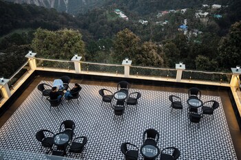 trideus mountain valley resort mussoorie