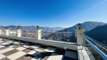 Trideus Mountain Valley Resort - Mussoorie,Kempty Fall Road,4 star