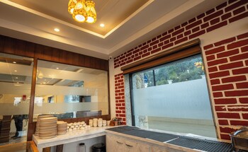 trideus mountain valley resort mussoorie