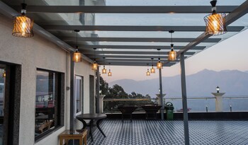 trideus mountain valley resort mussoorie