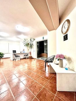 iolkos hotel apartments