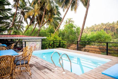 vintage beach resort