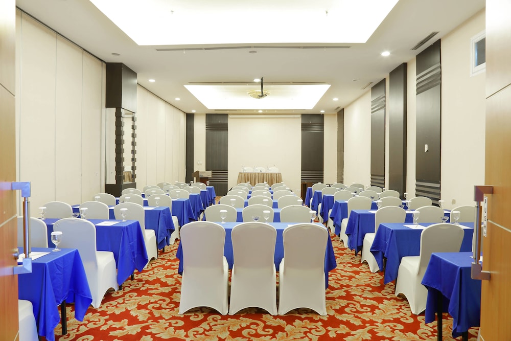 aston jayapura hotel and convention center